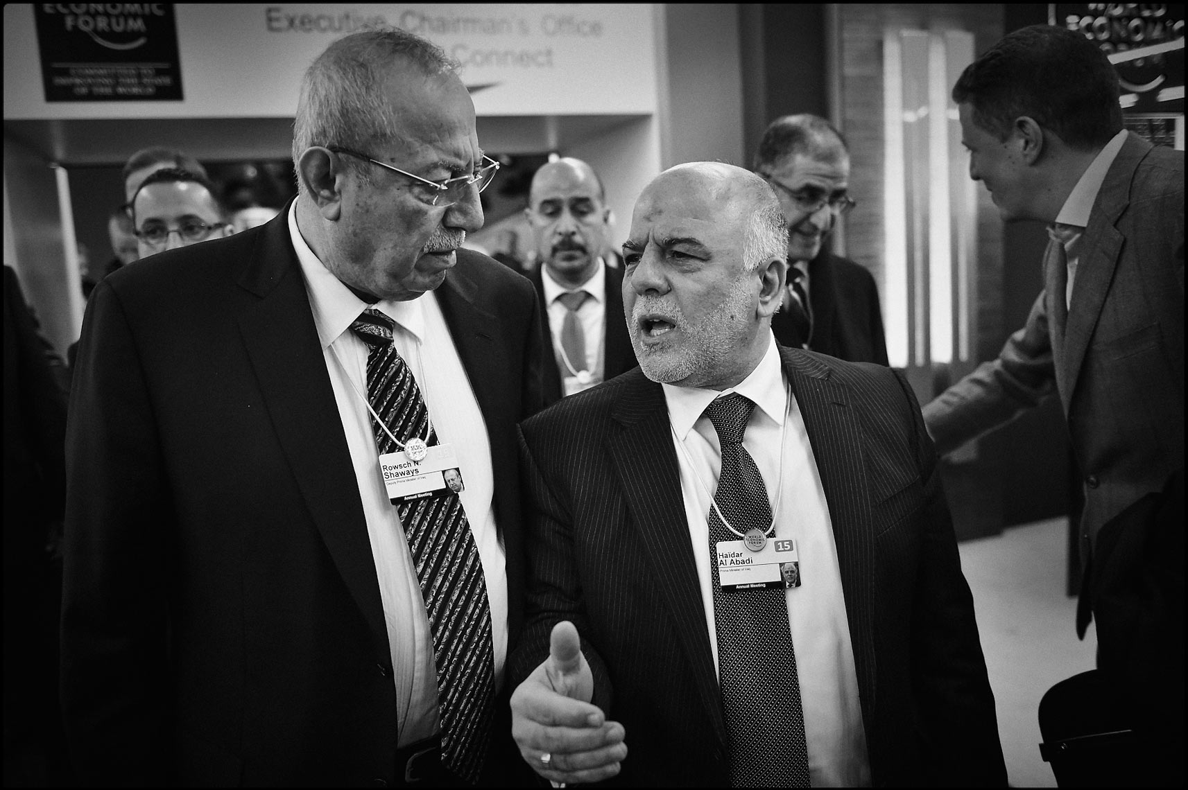 Rowsch Nuri Shaways  (L) and Haider al-Abadim, Prime Minister of Irak 
